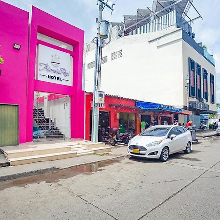 ホテル Ayenda Alameda Real Montería エクステリア 写真
