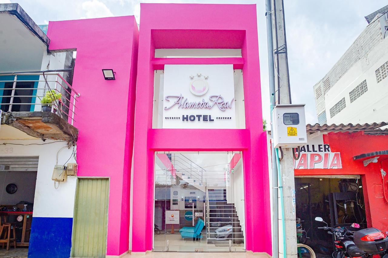 ホテル Ayenda Alameda Real Montería エクステリア 写真